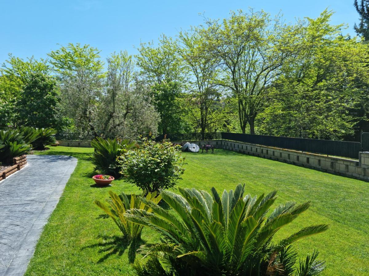 Il Casale Nel Parco Guesthouse 로마 외부 사진