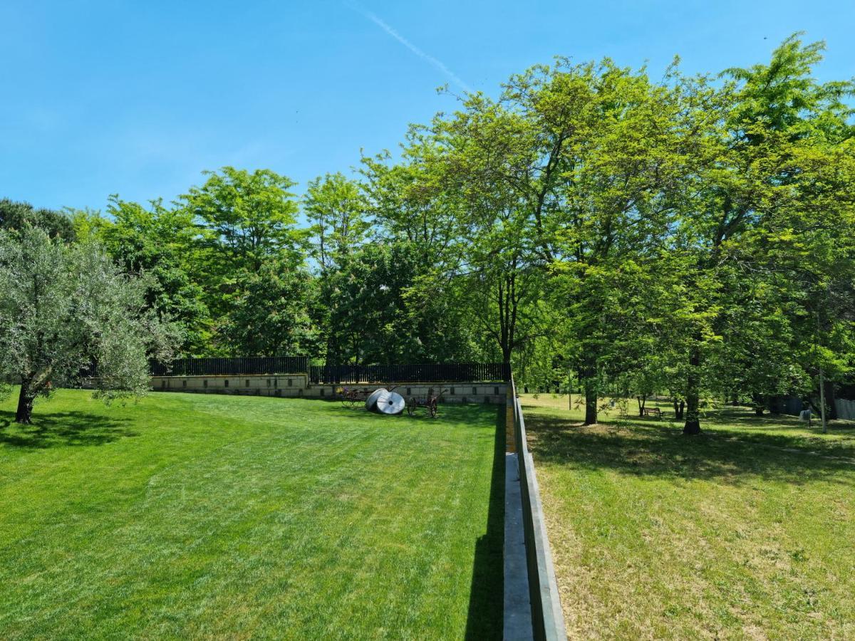 Il Casale Nel Parco Guesthouse 로마 외부 사진